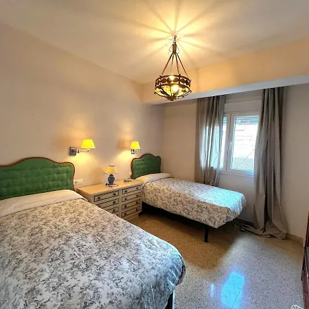 Magnifico Piso En El Centro De * Granada